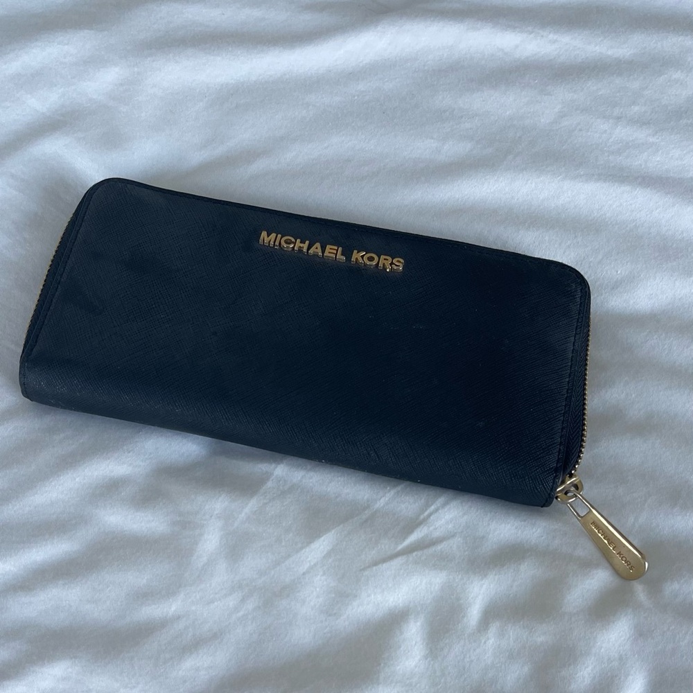 Michael Kors wallet